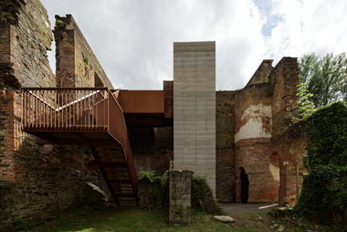 Centro de Visitantes para El Monasterio de Villers / Binario Architectes