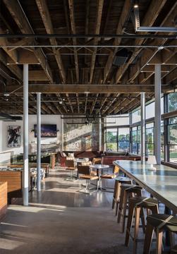 Avanti Food & Beverage / Meridian 105 Architecture