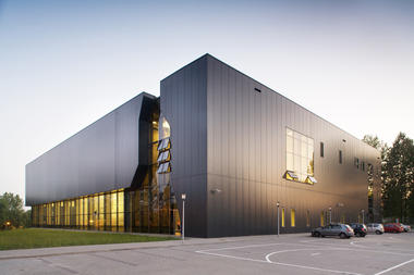 Gallery of Sports And Show Hall Na Skarpie / Maćków Pracownia Projektowa  - 1