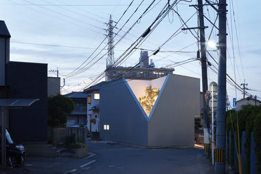 Casa OJI / Kenta Eto Atelier Architects