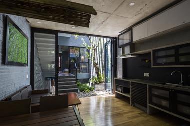 Gallery of Resort in House / ALPES Green Design & Build  - 12