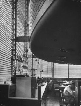 Gallery of AD Classics: SC Johnson Wax Research Tower / Frank Lloyd Wright  - 24