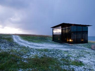 Gallery of Steilneset Memorial / Peter Zumthor and Louise Bourgeois, photographed by Andrew Meredith  - 13
