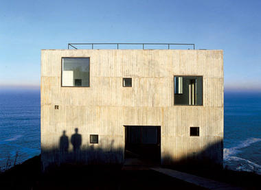 Gallery of Poli House / Pezo von Ellrichshausen  - 2