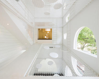 Jerry House / onion + Arisara Chaktranon & Siriyot Chaiamnuay