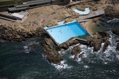 绝美照片纪念 Alvaro Siza 海滨浴场五十周年