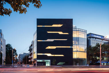Monolit Office Building / Igloo Architecture