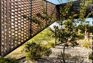 Gallery of 16 Details of Impressive Brickwork  - 32