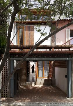 Casa 8  / Zoom Urbanismo Arquitetura e Design