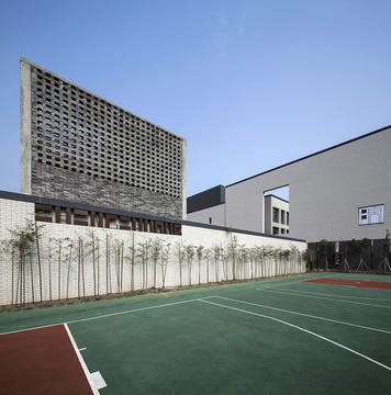 Jiangbei Foreign Language School / DC ALLIANCE