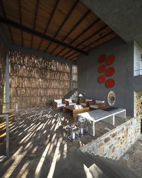 Kurundu House / Zowa Architects