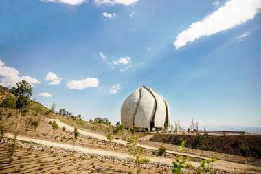 巴哈伊寺庙 / Hariri Pontarini Architects