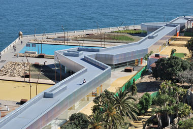 Genoves Park's Lookout and Protection Building / José Luis Bezos Alonso