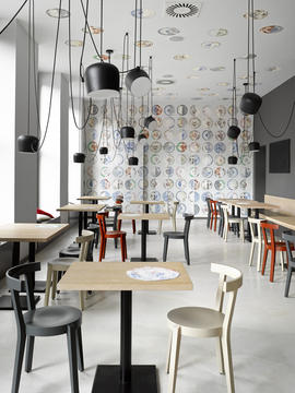 Café. Bistrô. Padaria Zahorsky / JRA  Jarousek.Rochova.Architekti