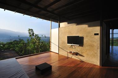Gallery of Matale Holiday Retreat / Thisara Thanapathy Associates  - 23