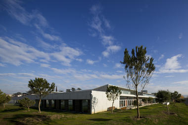 Gallery of Elderly Healthcare Building / Brullet Pineda Arquitectes  - 2