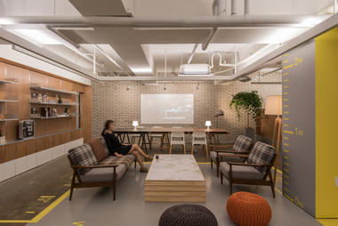 Mr. Homes公司办公室/ design studio INTU:NE