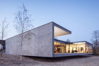 Villa KDP / Govaert & Vanhoutte Architects
