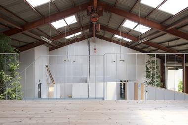 Gallery of Warehouse Renovation / Yabashi architects & associates  - 1