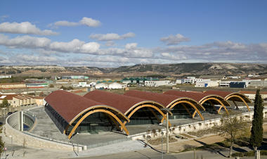 Bodegas Protos / Richard Rogers + Alonso y Balaguer