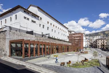 Plaza Huerto  San  Agustín / Jaramillo Van Sluys Arquitectura + Urbanismo
