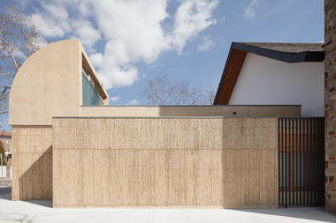 Gallery of 40 Impressive Details Using Concrete   - 85