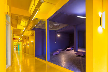 Gallery of Student Activity Center at Bangkok University / Supermachine Studio  - 10