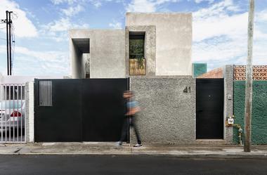 Casa Estudio / Intersticial Arquitectura