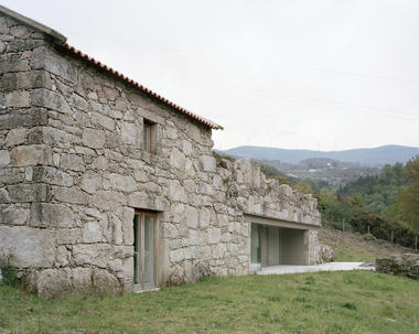Gallery of House in Melgaço / Nuno Brandão Costa  - 3