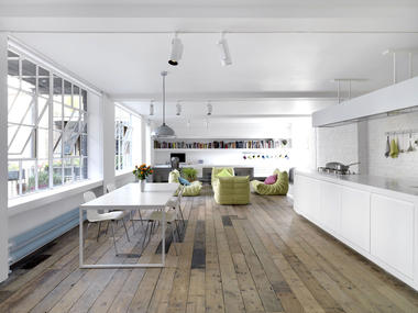 Bermondsey Warehouse Loft Apartment  / FORM Design Architecture