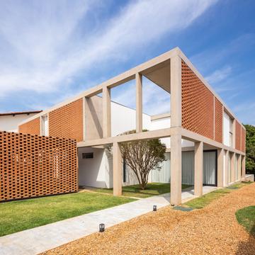 Gallery of Grid House / BLOCO Arquitetos  - 7