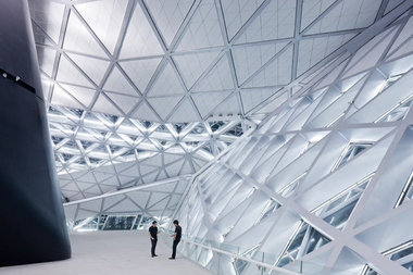 Gallery of Guangzhou Opera House / Zaha Hadid Architects  - 7