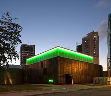 Club NOX / METRO ARQUITETURA e Juliano Dubeux