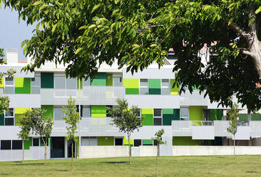 18 VPO en Santa Eugenia de Berga / bailo+rull | ADD + ARQUITECTURA
