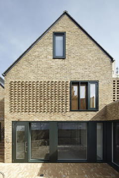 Foundry Mews / Project Orange