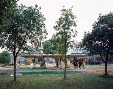 Pavilhão da Flor / Atelier Deshaus