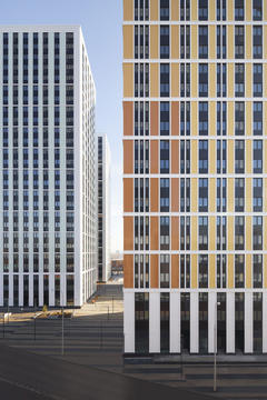 Bloco Residencial Vodniy / SPEECH