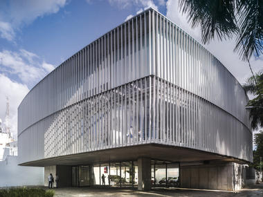 Sede Puma Energy Paraguay / Ruiz Pardo – Nebreda