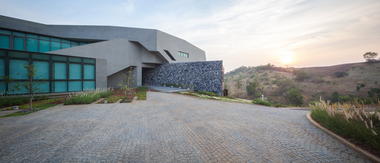Gallery of Overlapping House / VaSLab Architecture  - 32
