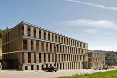48 Housing Units in Torrelles de Llobregat / BB Arquitectes
