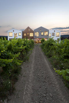 Kindergarten over the Vineyard / architekti.sk
