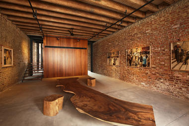 Lucky Shophouse / CHANG Architects