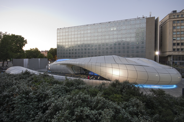 Gallery of Chanel Mobile Art Pavilion / Zaha Hadid Architects  - 1
