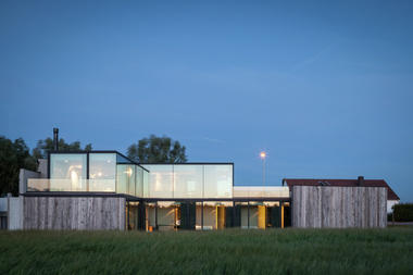 Graafjansdijk House / Govaert & Vanhoutte Architects