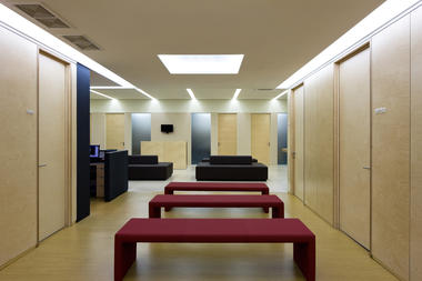 Gallery of Shesmedi Hospital / Yeonghwan Lim + Sunhyun Kim  - 21