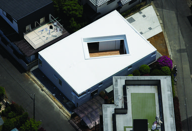F-White / Takuro Yamamoto Architects