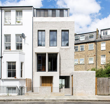 The Tailored House / Liddicoat & Goldhill