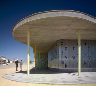 Infant Pavilion for the Public Primary School “La Barrosa”  / Gabriel Verd