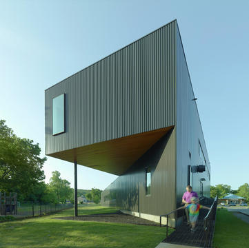 Fayetteville Montessori Elementary School / Marlon Blackwell Architects