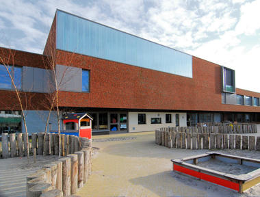 Multifunctional School Building Tesselseveld / HVE architecten